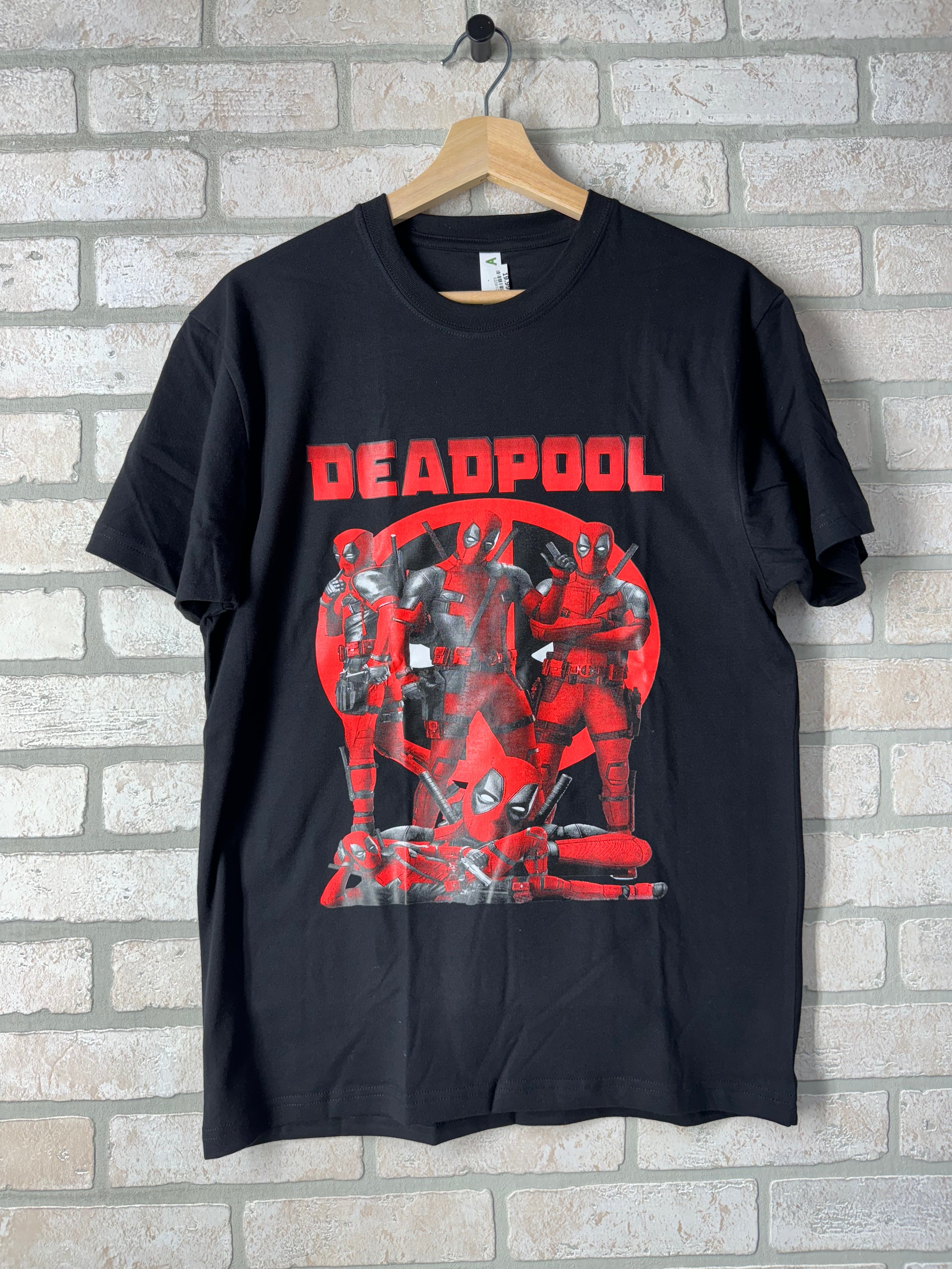 T Shirt - Dead Pool Standing-hotRAGS.com