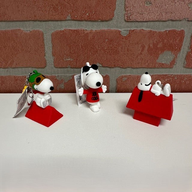 Keychain - Peanuts Snoopy - hotRAGS.com