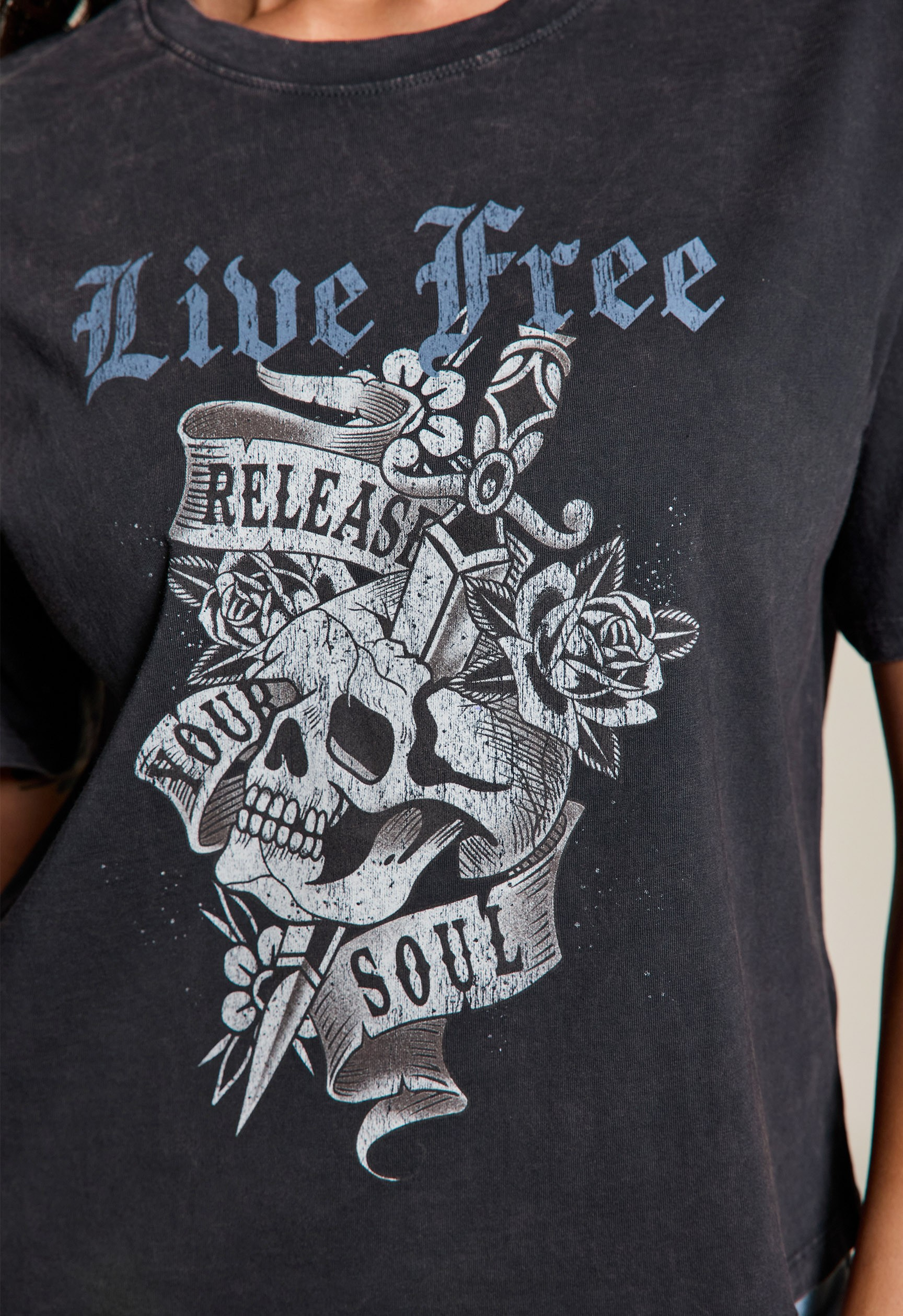 Jr Short Sleeve - Live Free Rose Skull - hotRAGS.com