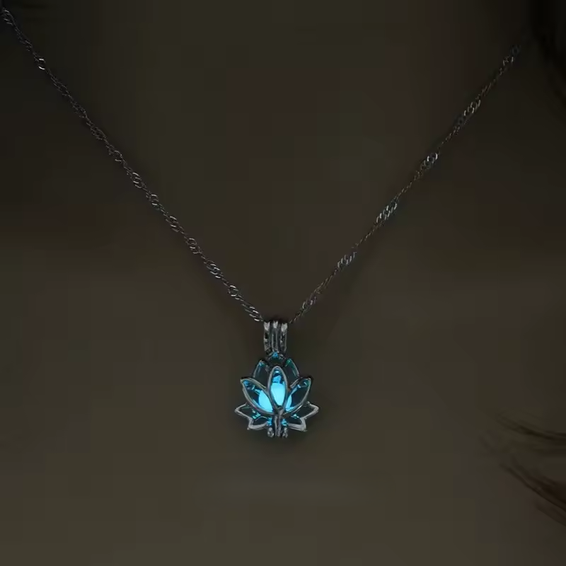 Necklace - Lotus Flower Glowing - hotRAGS.com