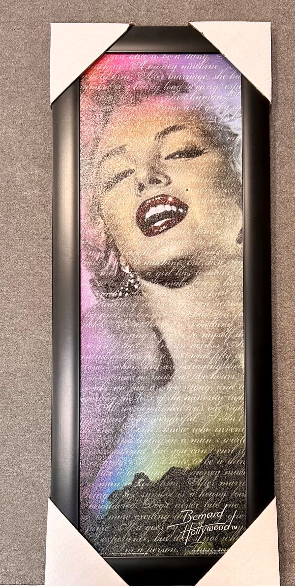 Picture - Marilyn Writing - hotRAGS.com