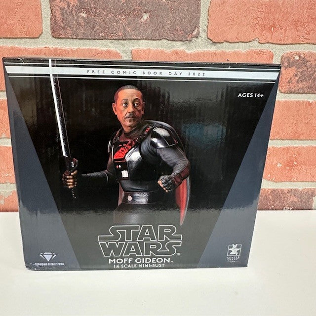 Figure - Star Wars Moff Gideon - hotRAGS.com