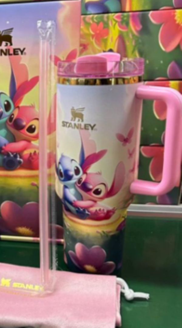 TUMBLER - STANLEY STITCH HUGGING