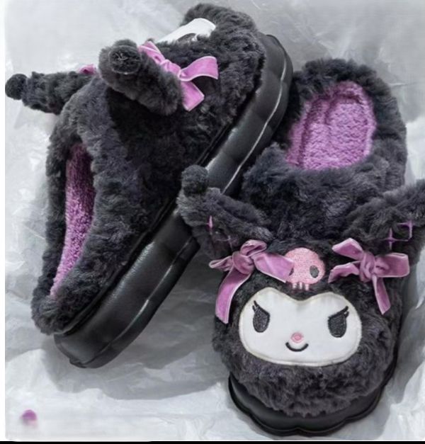 SLIPPERS - KUROMI DARK ADULT O/S