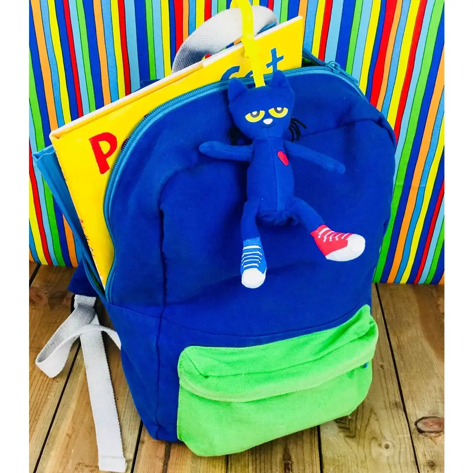 BACKPACK CLIP - PETE THE CAT