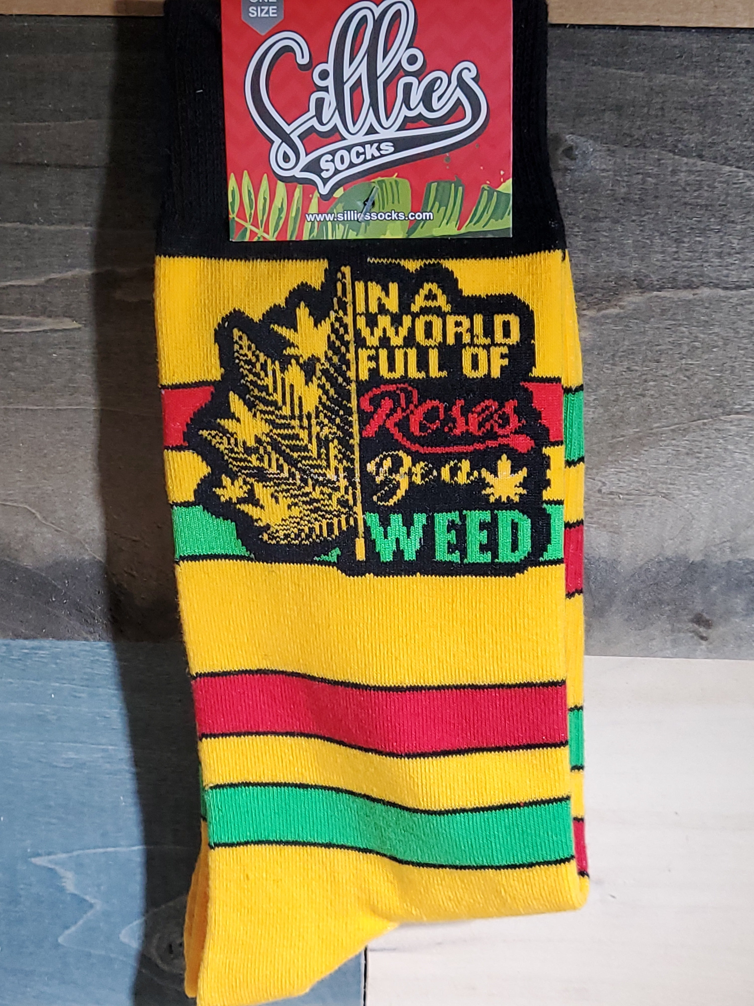 Socks World Roses Be A Weed-hotRAGS.com