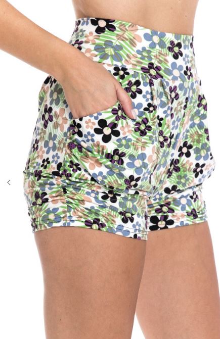 Jr Shorts - Vintage Daisy-hotRAGS.com