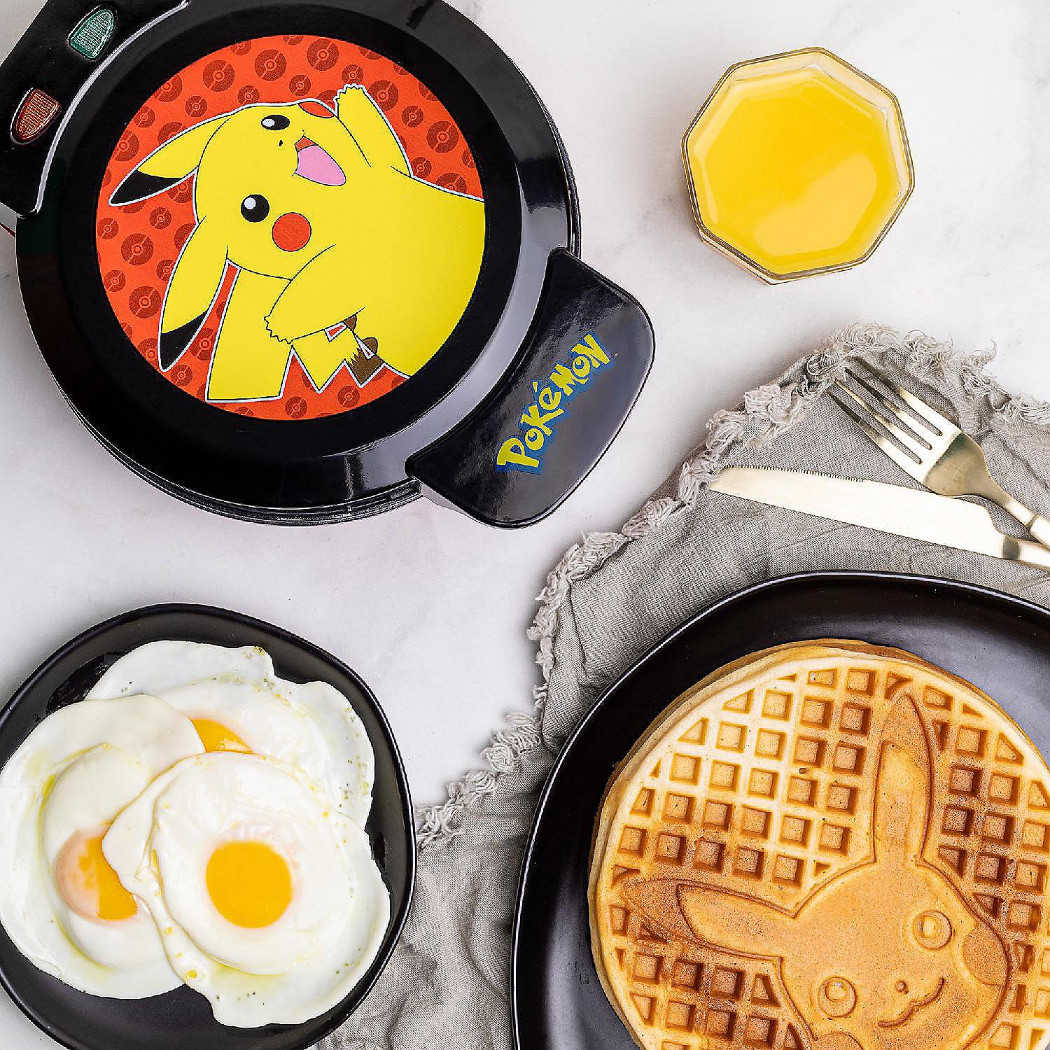 Waffle Maker - Pikachu Pokémon-hotRAGS.com