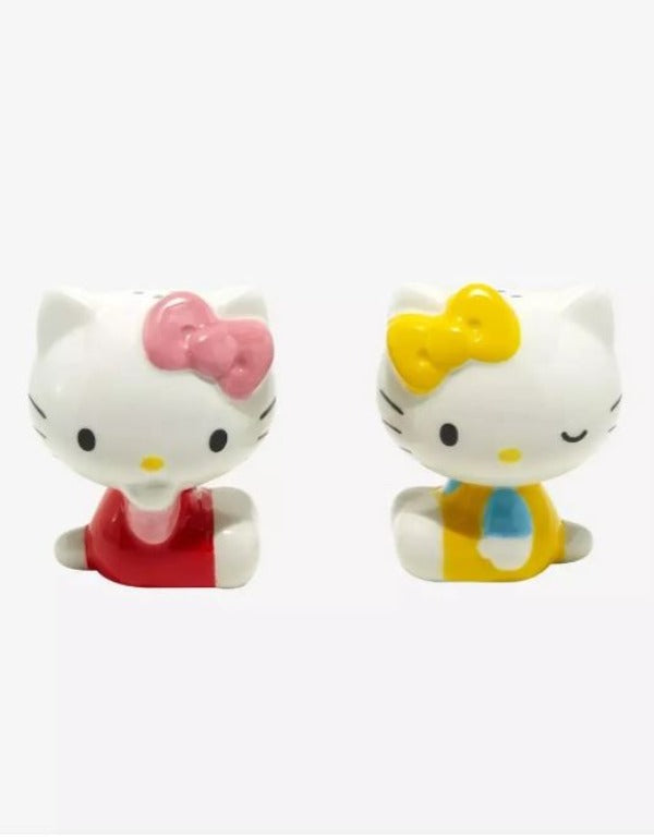 Salt And Pepper Shakers - Hello Kitty-hotRAGS.com