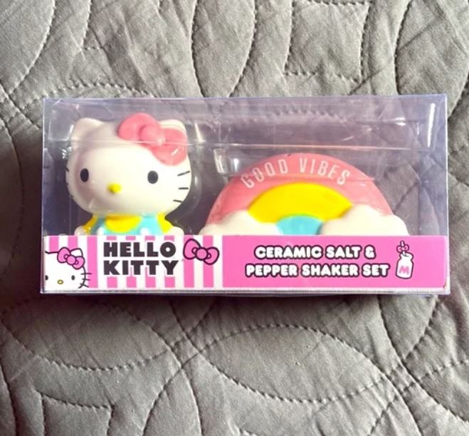 Salt And Pepper Shaker - Hello Kitty Good Vibes Ceramic Salt & Pepper Shaker Set-hotRAGS.com