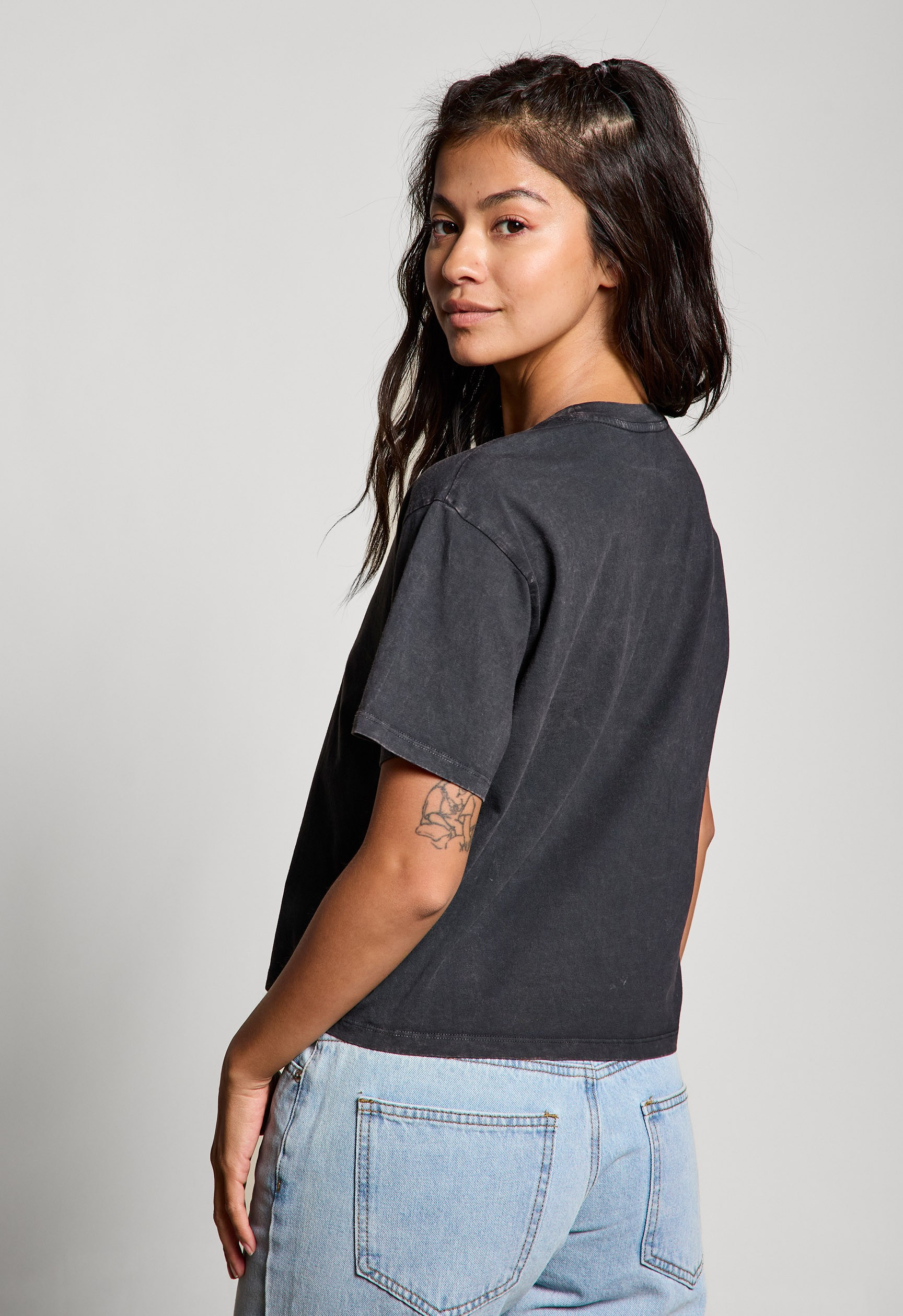 Jr Short Sleeve - Live Free Rose Skull