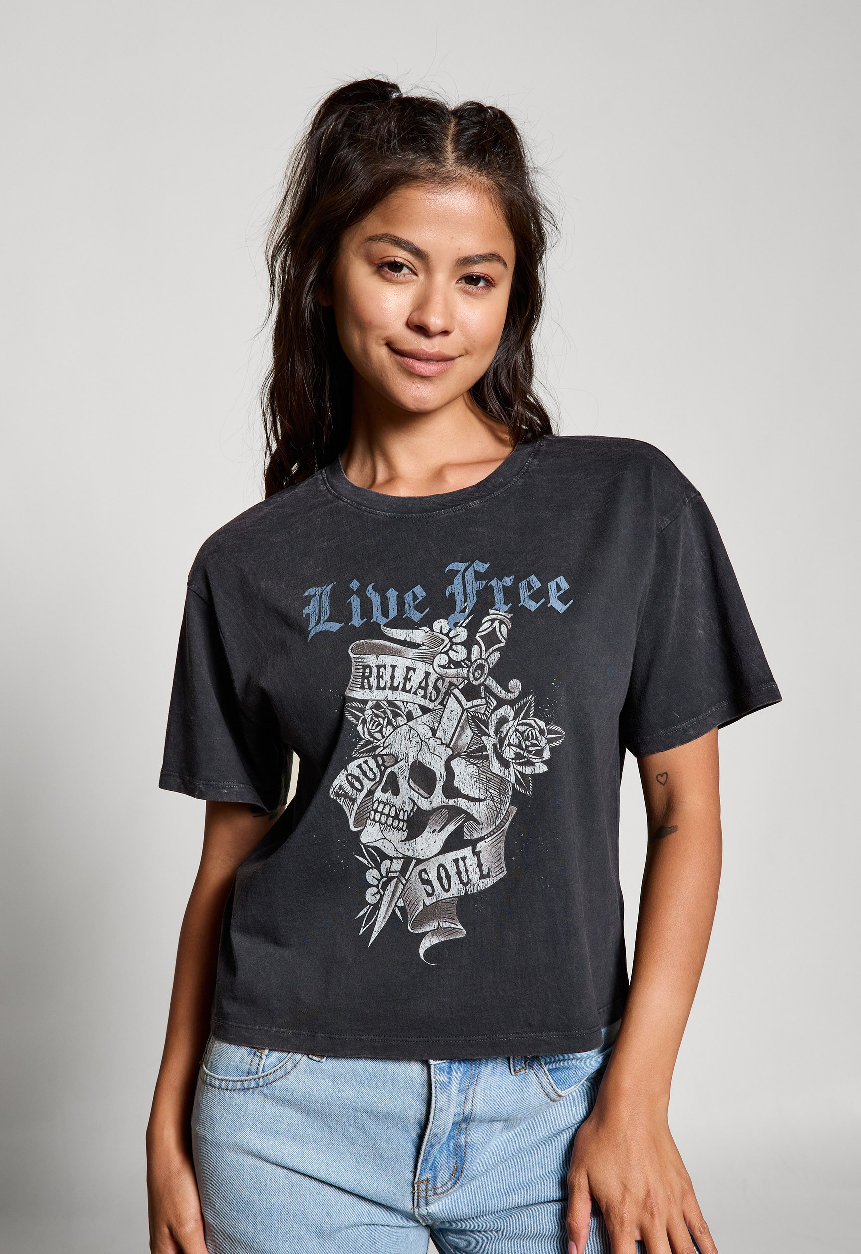 ★ codegraphy★ Women's Crop Pigment Short Sleeve T-Shirt C MUSINSA | Codegraphy (Women) Line Crop Short Sleeve T
