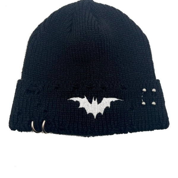 Beanie Distress Pierced Bat