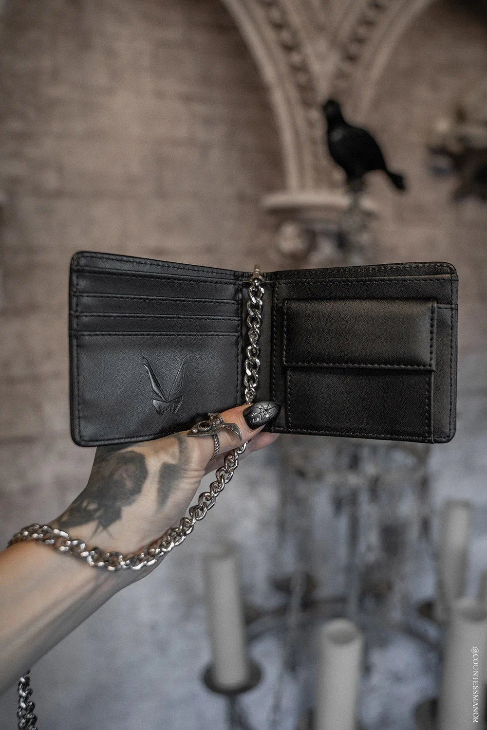 Wallet - Skull Embossed W/chain - hotRAGS.com