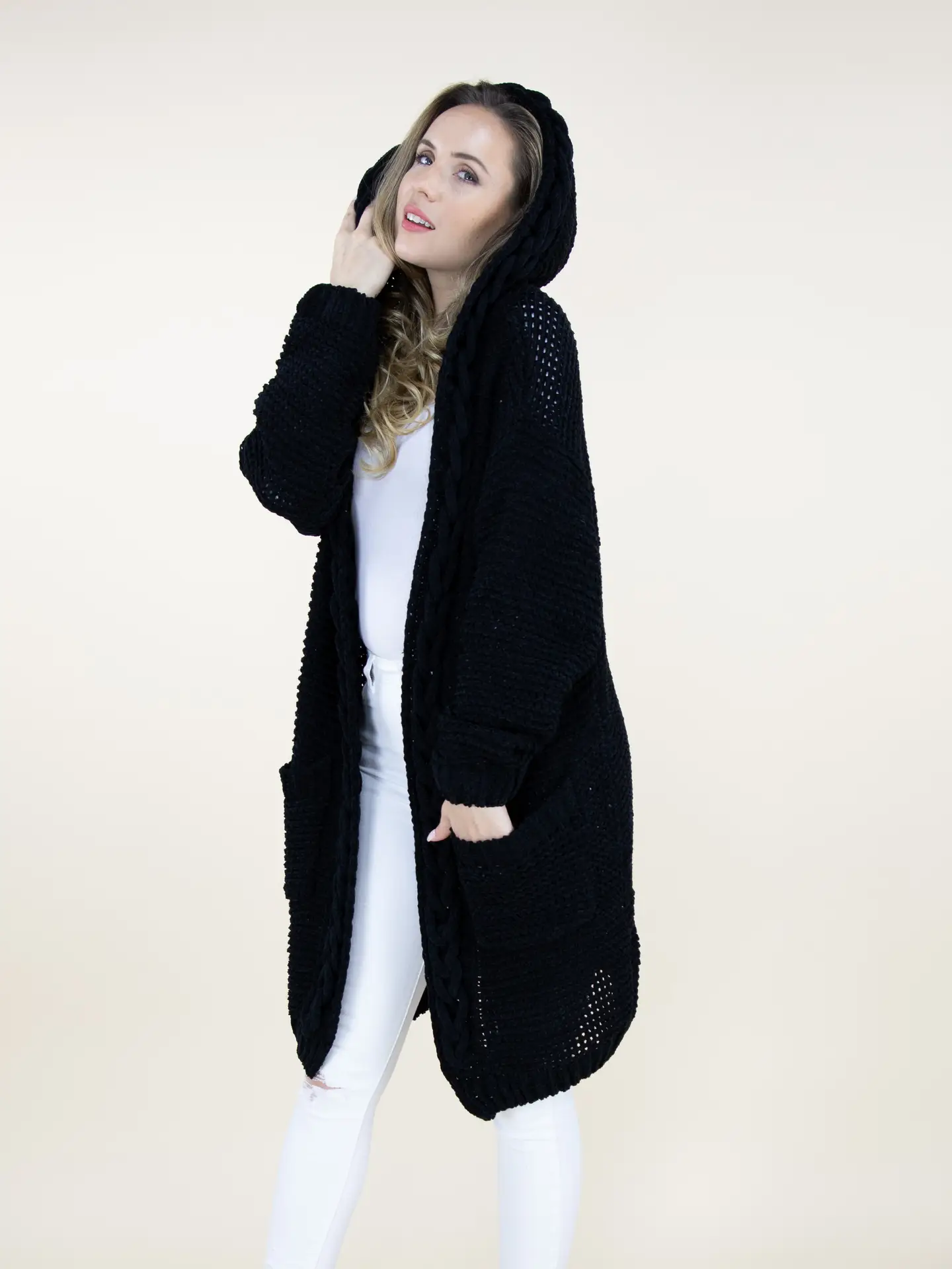 Cardigan - Hooded Braided - Black