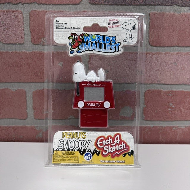 TOY - World's Smallest - ETCH A SKETCH SNOOPY