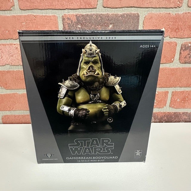 Figure - Star Wars Gamorrean Bodyguard - hotRAGS.com