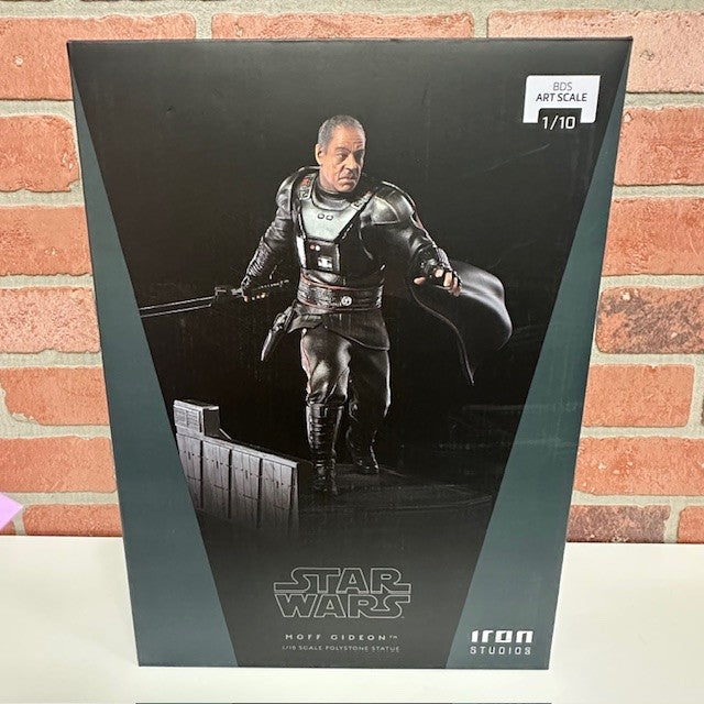 Figure - Star Wars Moff Gideon - hotRAGS.com