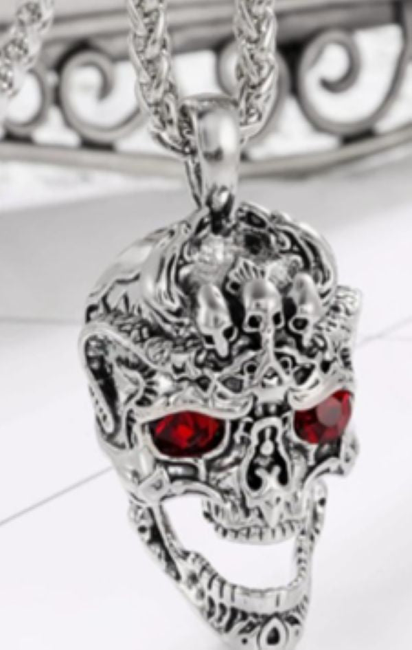 NECKLACE - SKULL WITH RED EYES