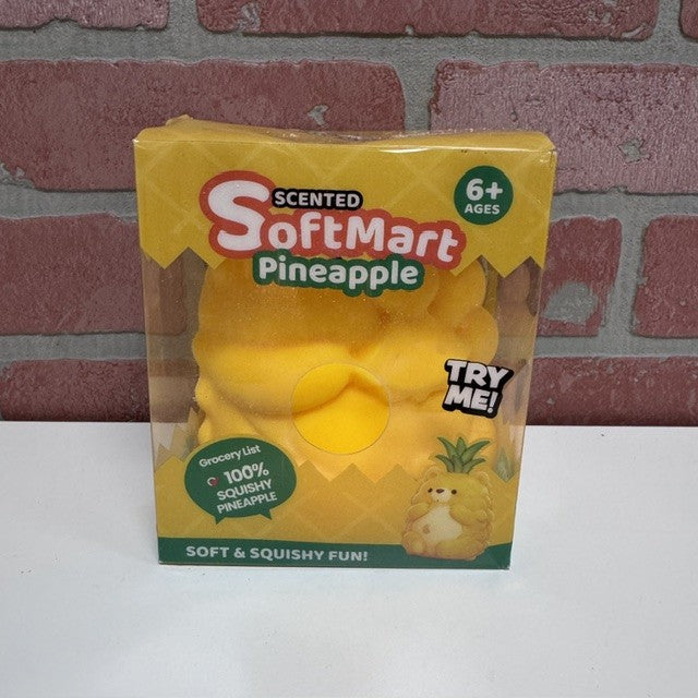 TOY - SQUISHY SCENTED PINEAPPLE